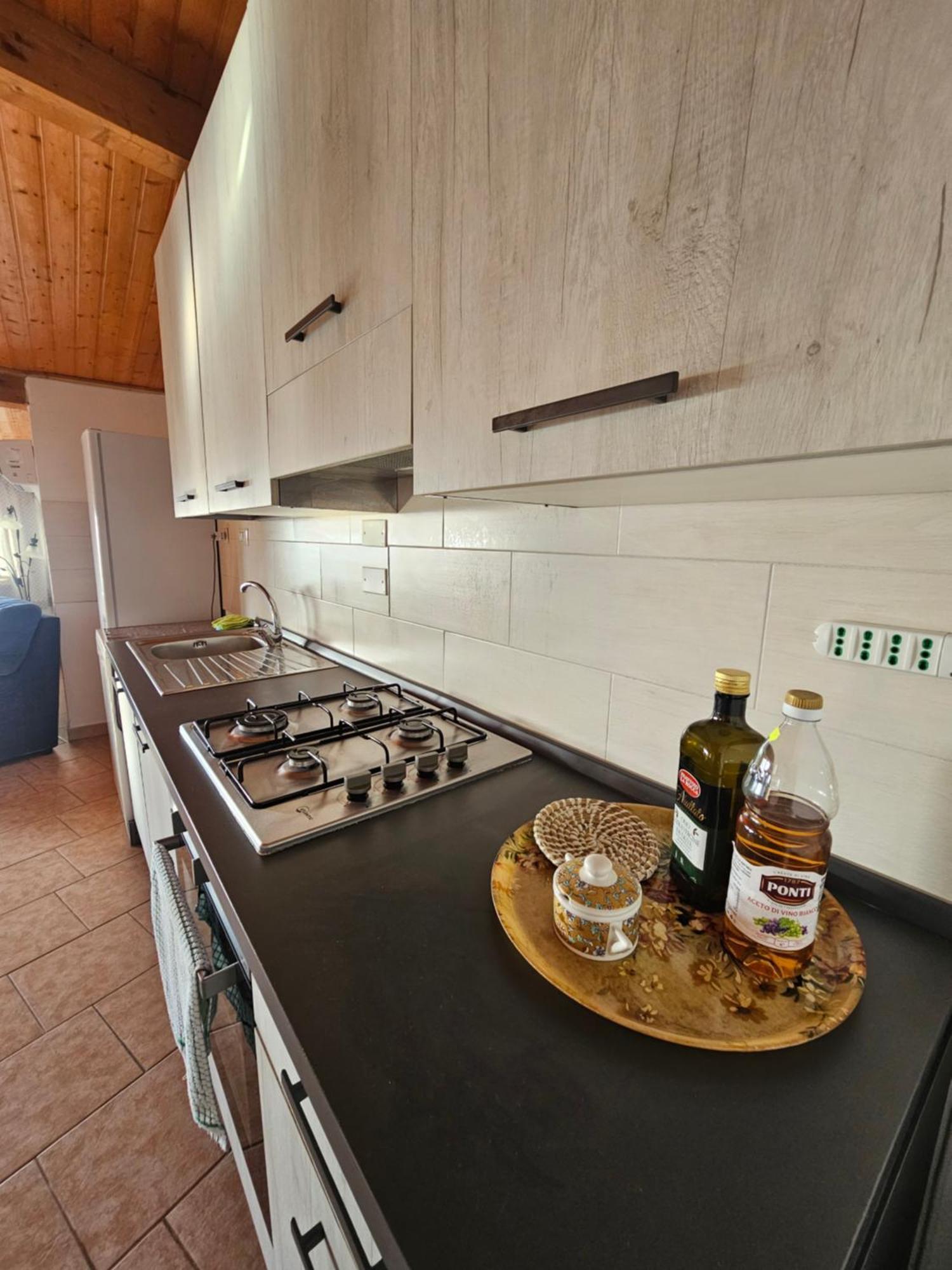 The Sun'S Kiss Villa Sennori Exterior photo